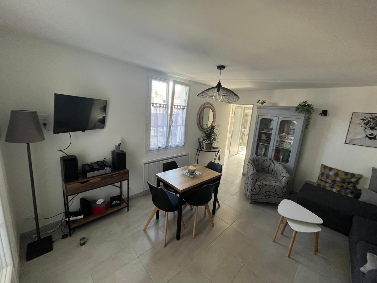 Maison Chaleureuse Avec Terrasse Privative Proche De La Gare Et Du Centre-Ville 로슈포르 외부 사진